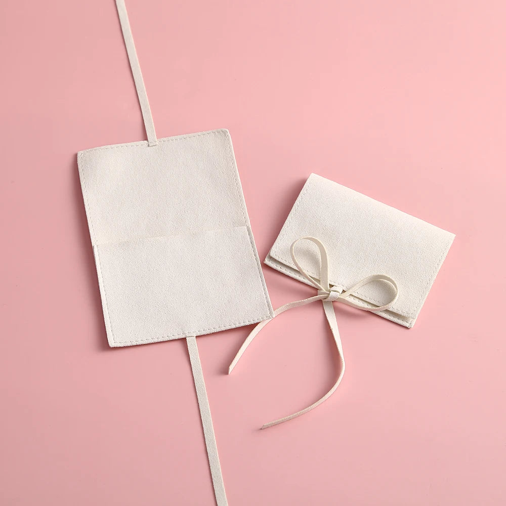 10pcs Velvet Jewelry Packaging Pouches Chic Wedding Favor Bags Cream microfiber Cosmetic Bags Product Package Wedding Gift Bag