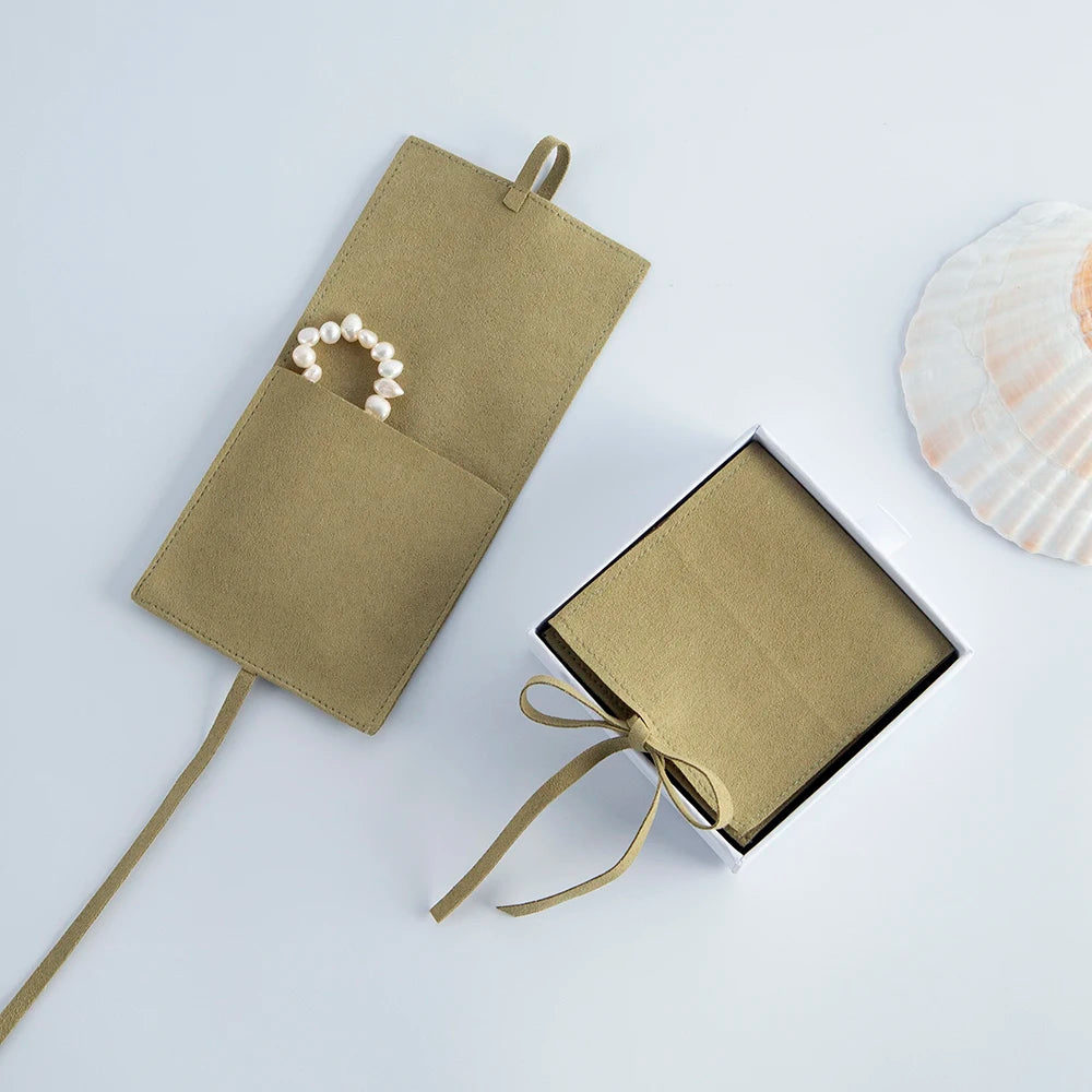 10pcs Velvet Jewelry Packaging Pouches Chic Wedding Favor Bags Cream microfiber Cosmetic Bags Product Package Wedding Gift Bag