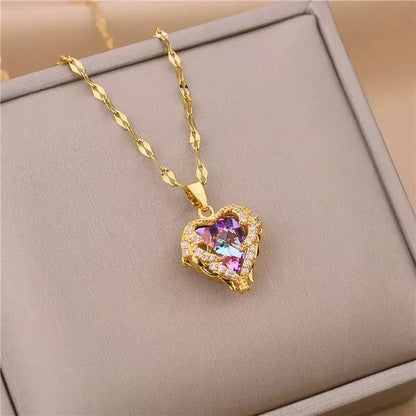 Fashionable and Luxurious Peach Heart Pearl Oyster Necklace, Personalized and Versatile Stainless Steel Clavicle Chain