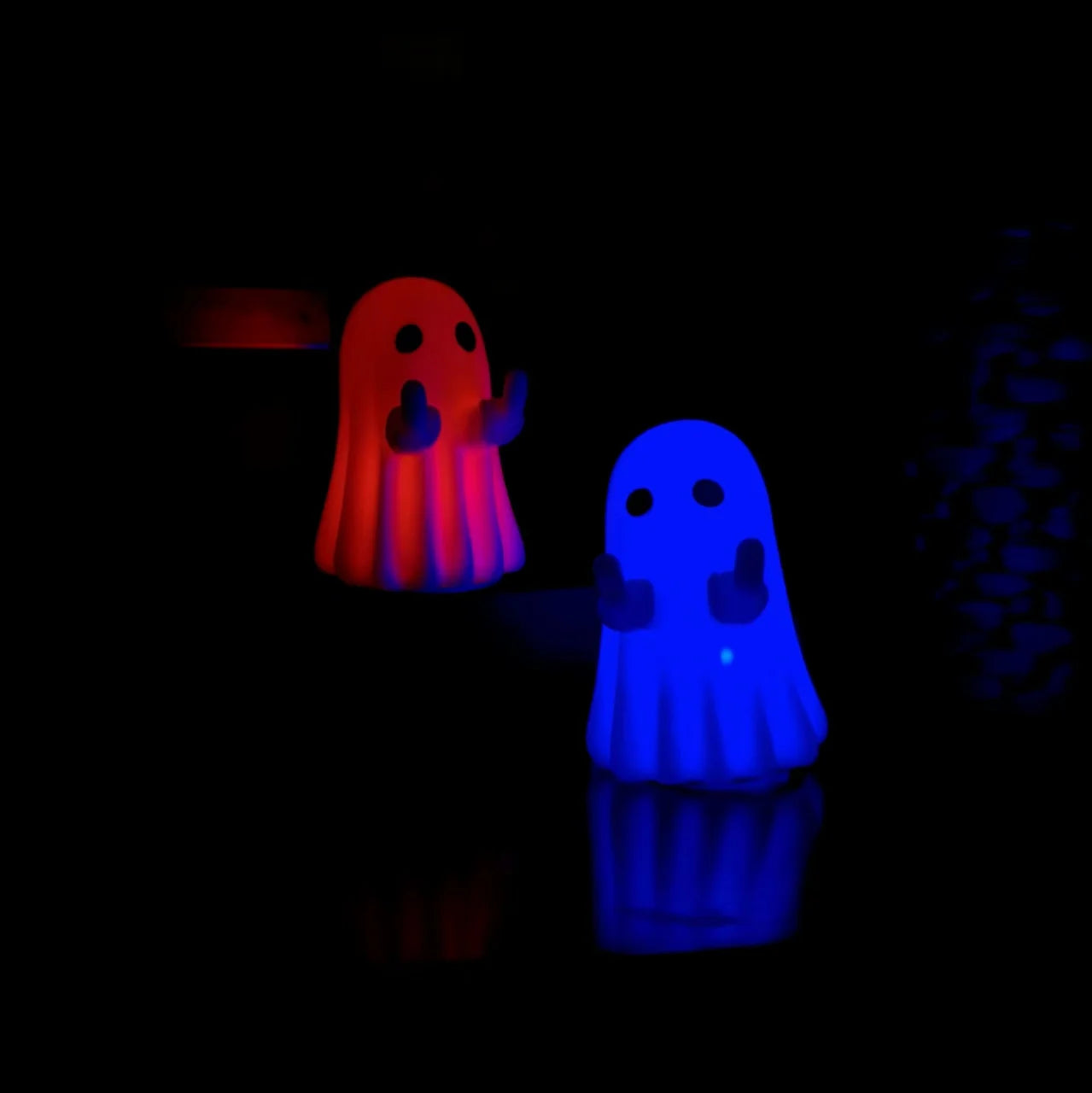 1Pc new cute white ghost party decoration with lighting, courtyard ornaments, study desktop decorations, small ornaments