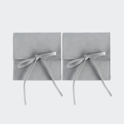 10pcs Velvet Jewelry Packaging Pouches Chic Wedding Favor Bags Cream microfiber Cosmetic Bags Product Package Wedding Gift Bag