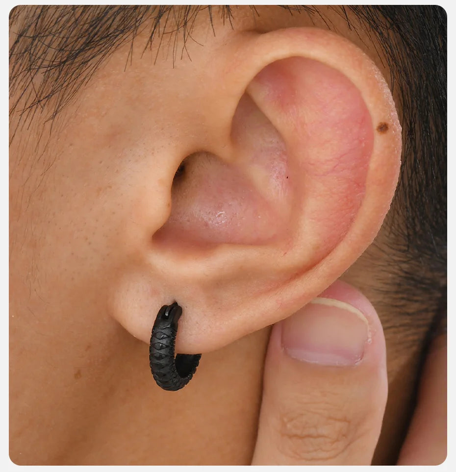 Vnox Black Snake Textured Hoop Earrings for Men, Hypoallergenic Metal Stainless Steel Animal Male Boys Earring,Cool Gift for Him