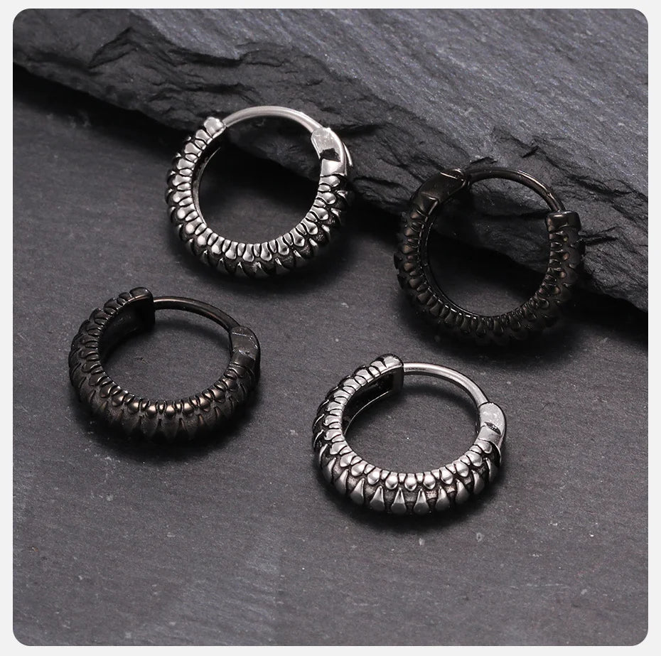 Vnox Black Snake Textured Hoop Earrings for Men, Hypoallergenic Metal Stainless Steel Animal Male Boys Earring,Cool Gift for Him
