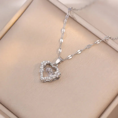 Fashionable and Luxurious Peach Heart Pearl Oyster Necklace, Personalized and Versatile Stainless Steel Clavicle Chain