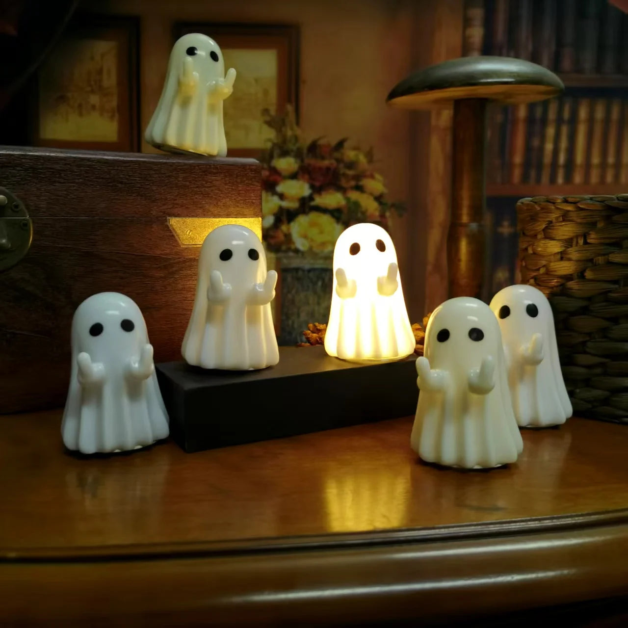 1Pc new cute white ghost party decoration with lighting, courtyard ornaments, study desktop decorations, small ornaments
