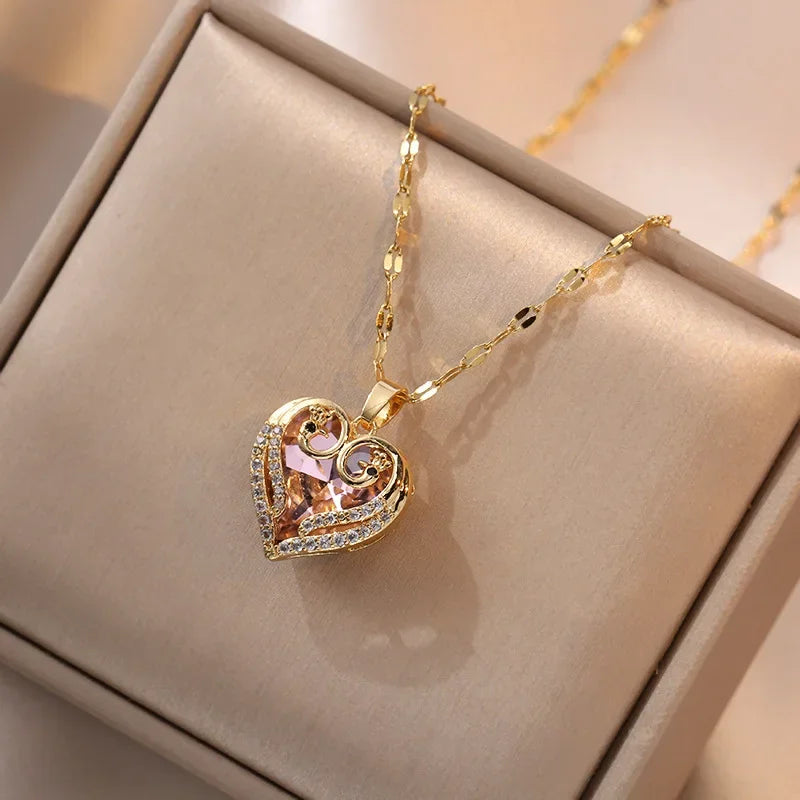 Fashionable and Luxurious Peach Heart Pearl Oyster Necklace, Personalized and Versatile Stainless Steel Clavicle Chain